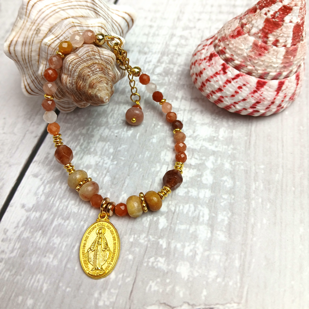 MARY - Red Quartz & Agate Virgin Mary medal bracelet