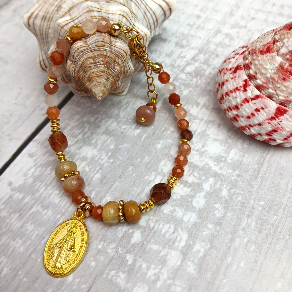 MARY - Red Quartz & Agate Virgin Mary medal bracelet